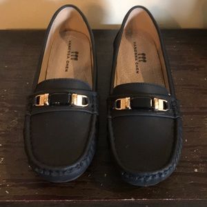 Vanessa Chen Black Moccasin style slip on shoes